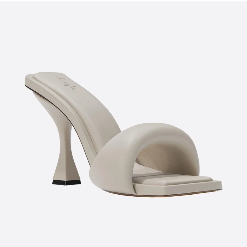 Hanifa Zoe Mules